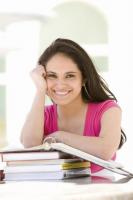 студентка улыбается